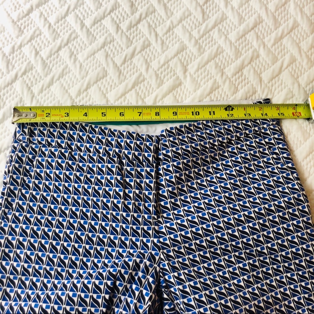 Cropped Geometric Pants - Picture 2 of 3